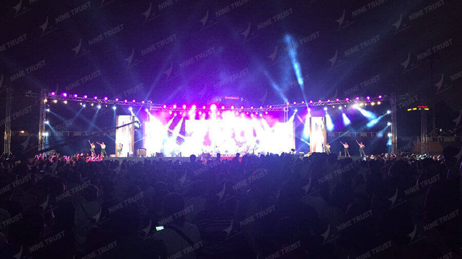 Vietnamese concert
